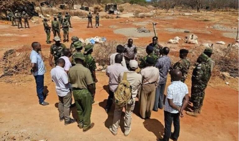 Police Officer Killed, Rifles Stolen After 3,000 Residents Stormed a Mining Site