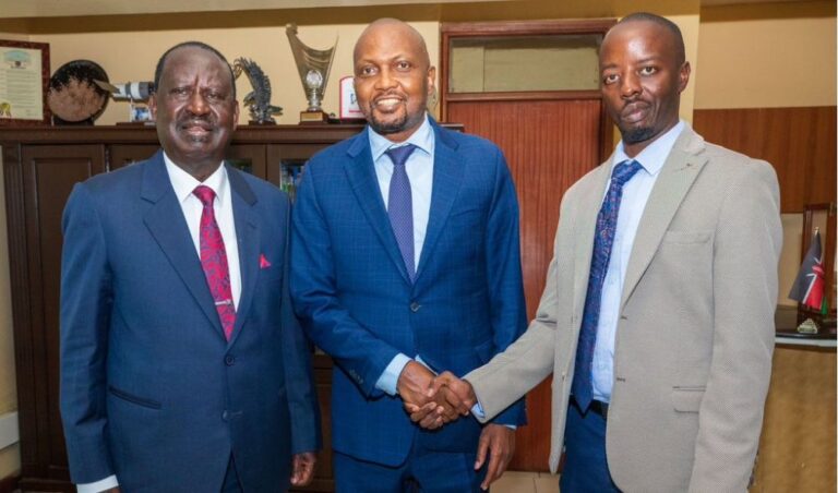 [DETAILS] Moses Kuria Holds Extensive Talks With Raila After Cabinet Snub