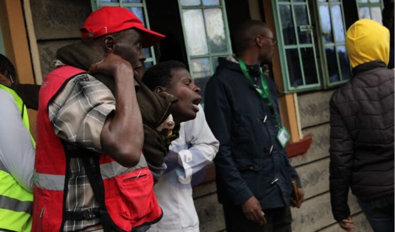 [PHOTOS] Tears, Emotions Engulf Hillside School As Parents Mourn Painful Tragedy