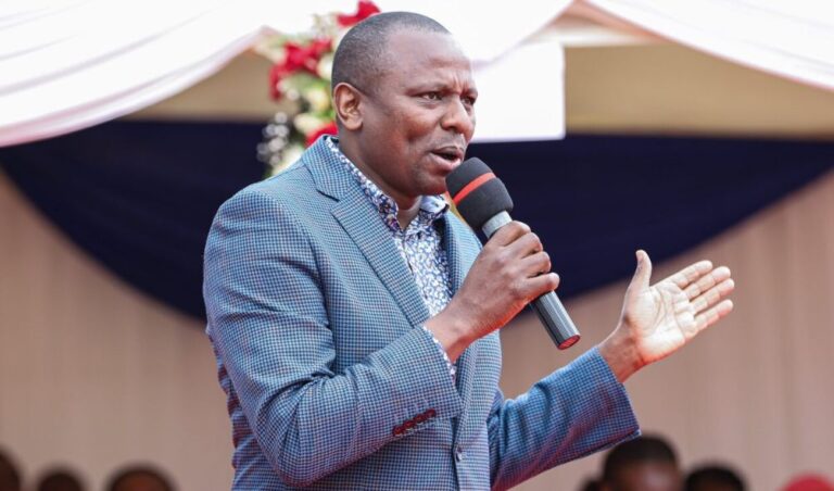 Crowd Walks Out From Ruto Event As Ichung'wah Starts To Speak