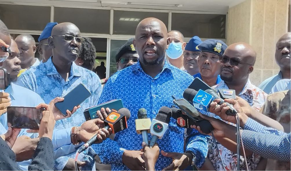 Al Shabaab Militants Release 5 Kenyan Chiefs Abducted In February