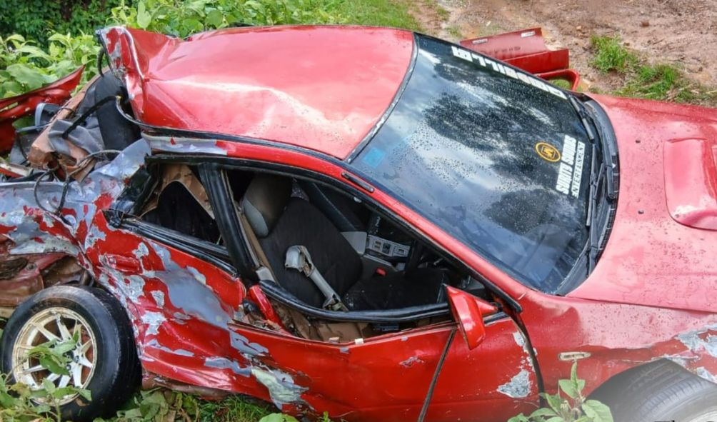 Grissly Accident Kills 2 People, Leaves 3 Injured Along Kisii-Sotik Highway