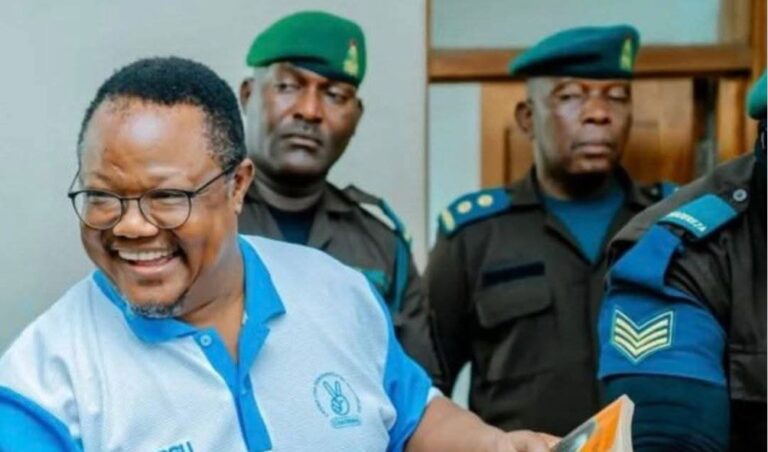 Tanzanian Gov't Forces Tundu Lissu To Defend Himself In Treason Trial