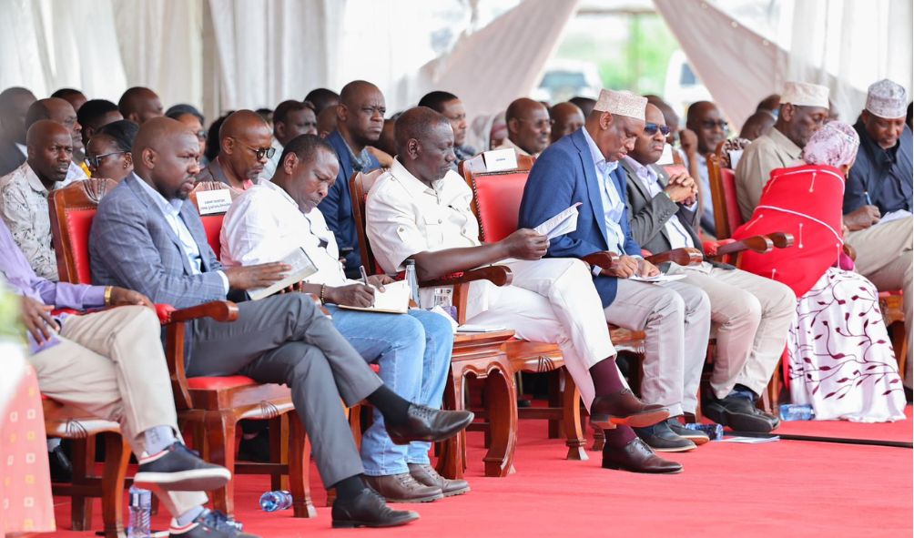 Ruto Donates Ksh100 million to AIC Church Again