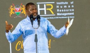 Gov't Warns Civil Servants Of Salary Payment Freeze