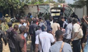GOONS STATE: Kisumu Chaos Leaves One Dead, Disrupts Church Service