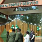 Officers20outside20the20Kenya20Forest20Service2028KFS2920gate20when20it20was20opened20in202011.JPG